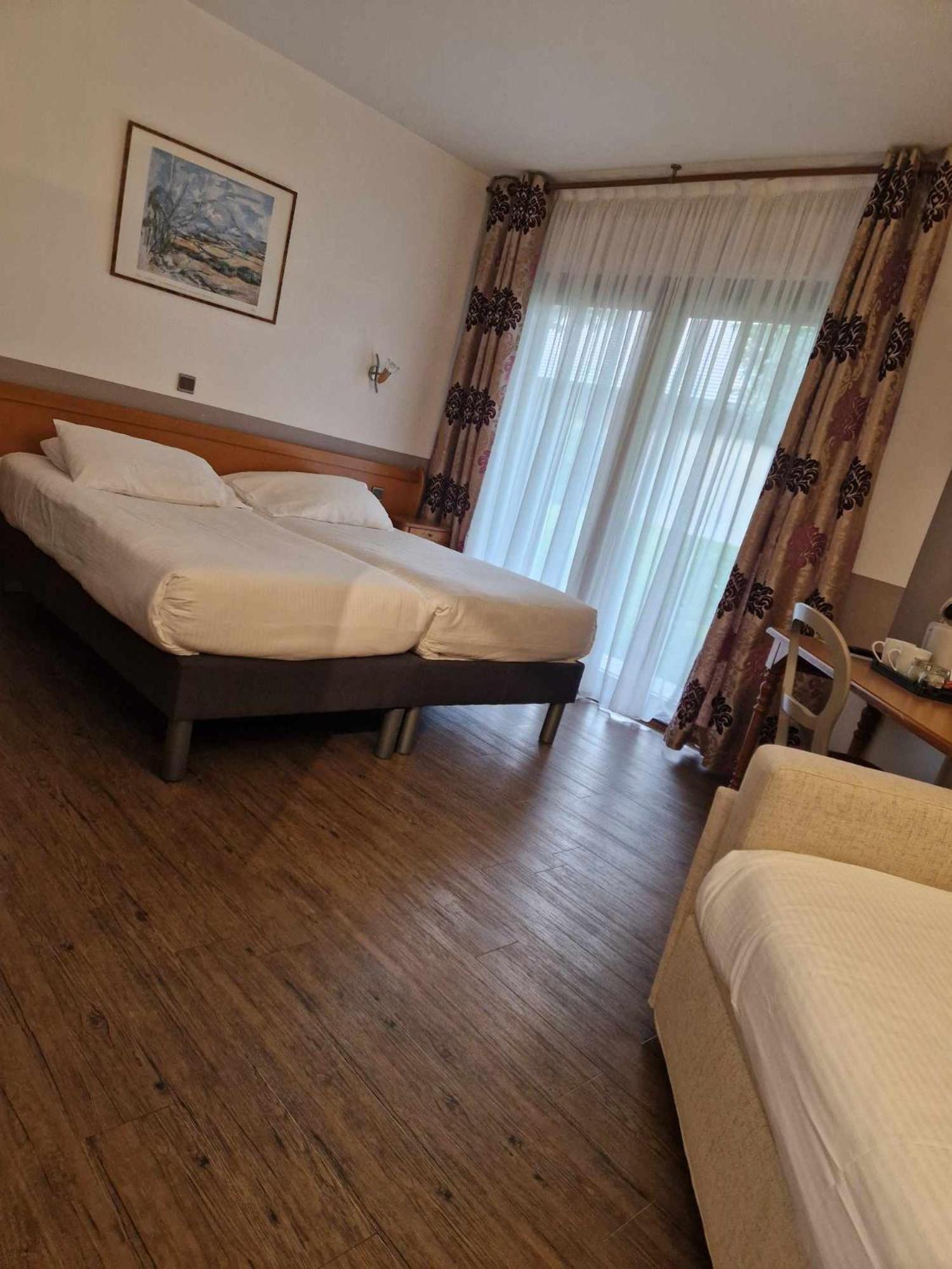 Holnon Sure Hotel By Best Western Saint-Quentin Ouest מראה חיצוני תמונה