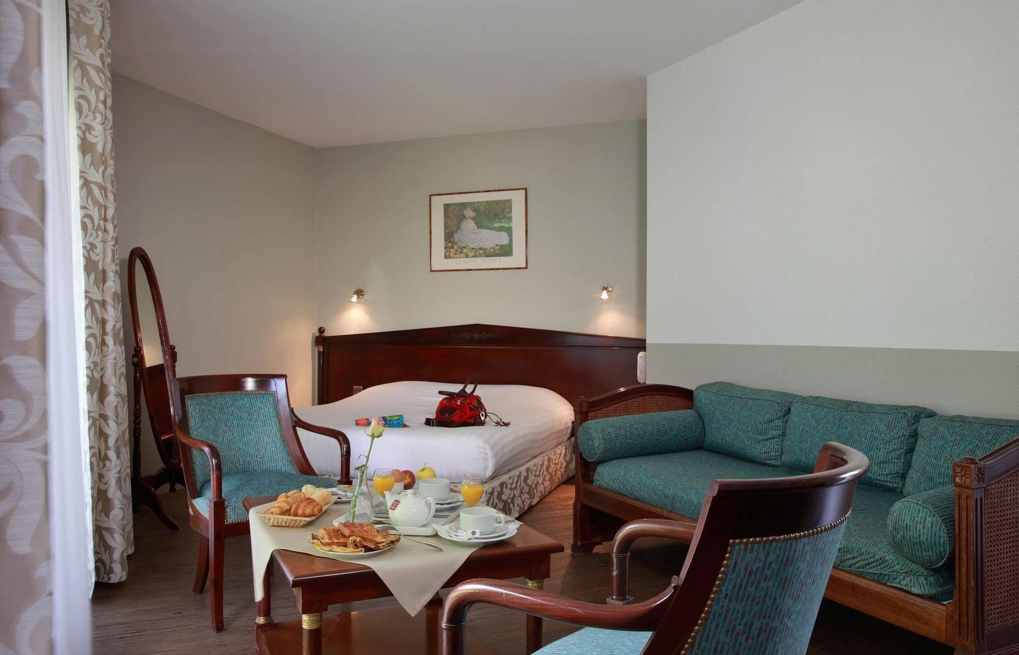 Holnon Sure Hotel By Best Western Saint-Quentin Ouest מראה חיצוני תמונה