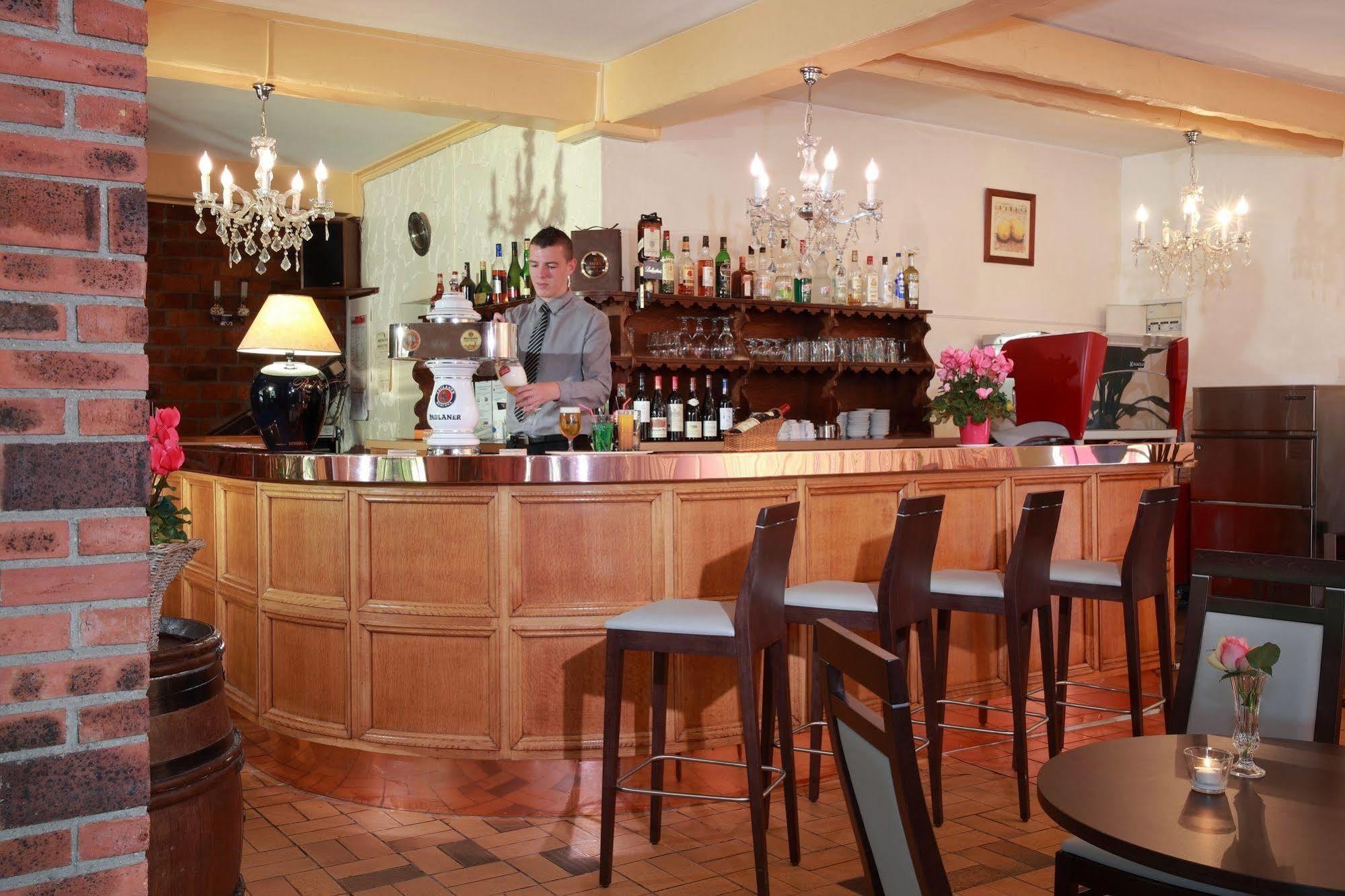 Holnon Sure Hotel By Best Western Saint-Quentin Ouest מראה חיצוני תמונה